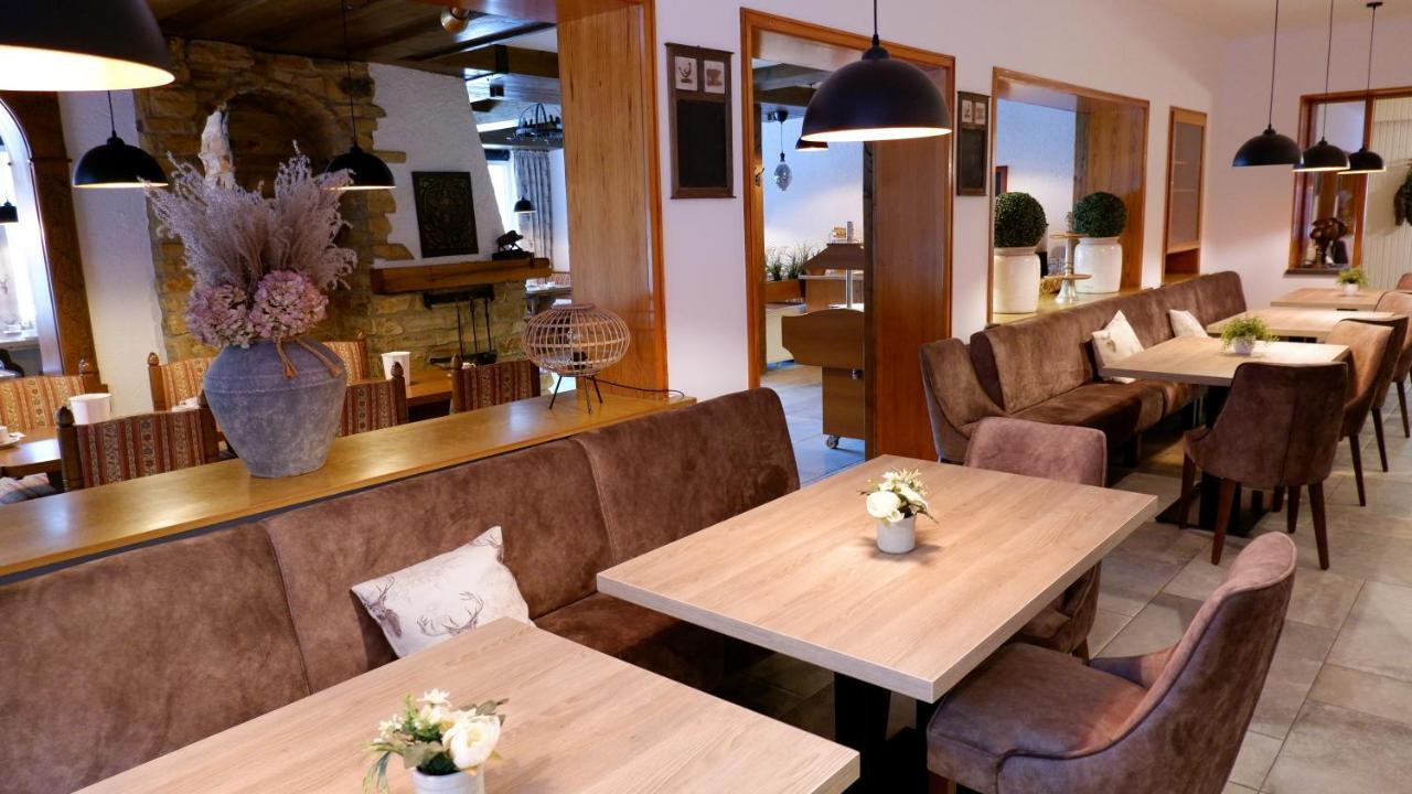 Hotel-Pension Zum Paradies Willingen  Exterior photo