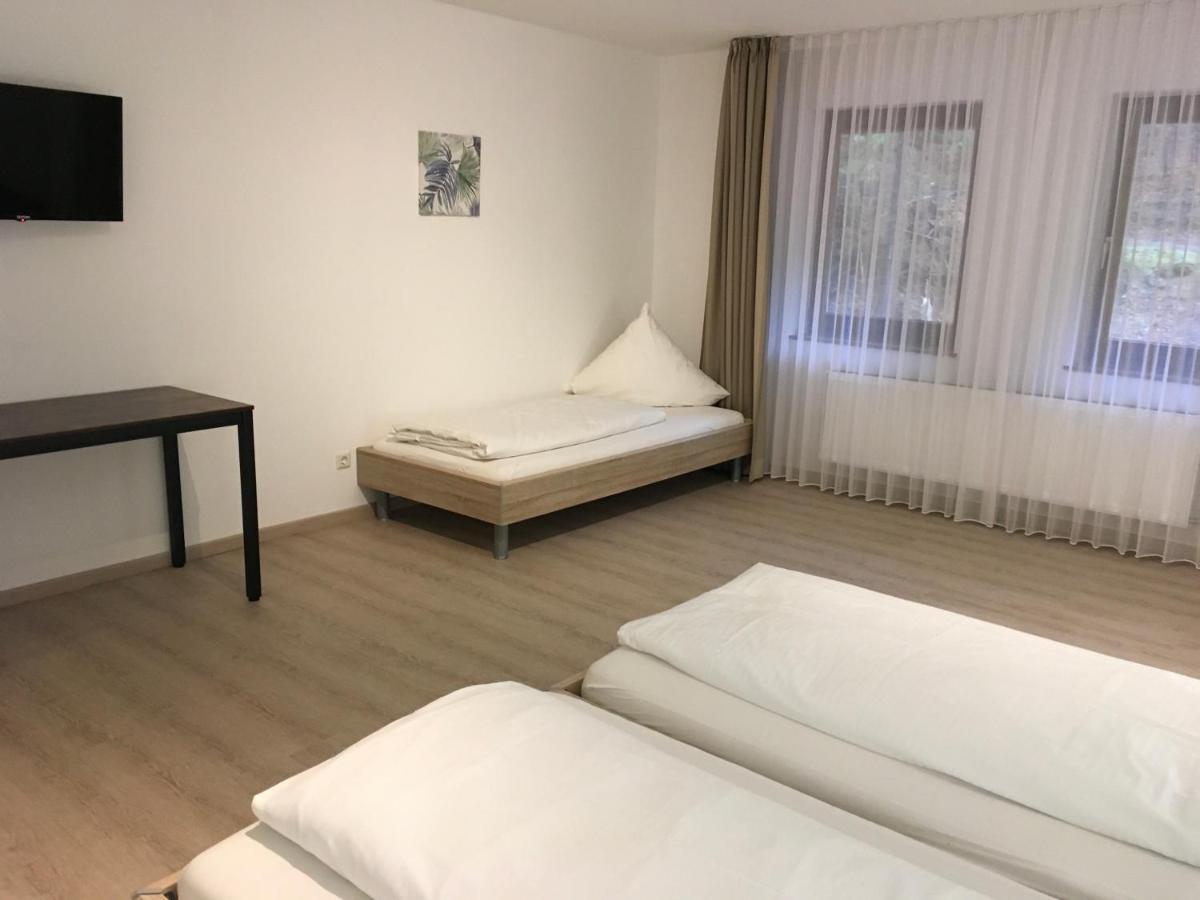 Hotel-Pension Zum Paradies Willingen  Exterior photo